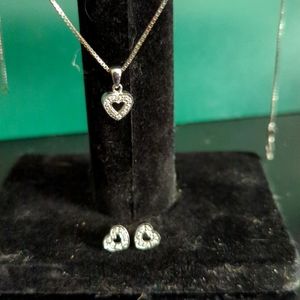 14k white gold and diamond heart necklace and earrings set. 19" box chain.